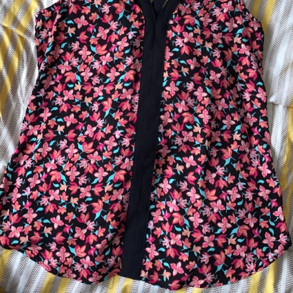 Floral tank shirt - Picture 2 of 3